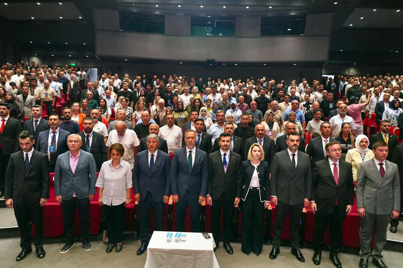 MHP Üsküdar İlçe Kongresi, Bağlarbaşı Kültür ve Kongre Merkezi’nde yapıldı.