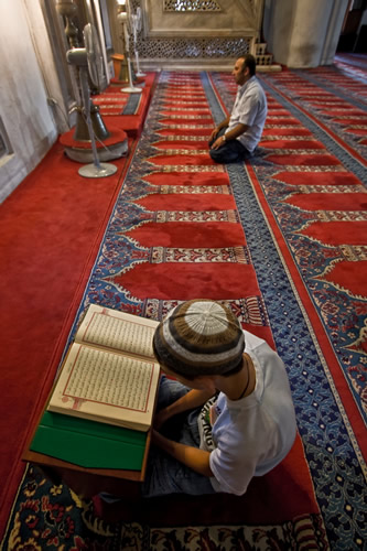 Ramazan'da skdar ve ocuk : Tayip Baak