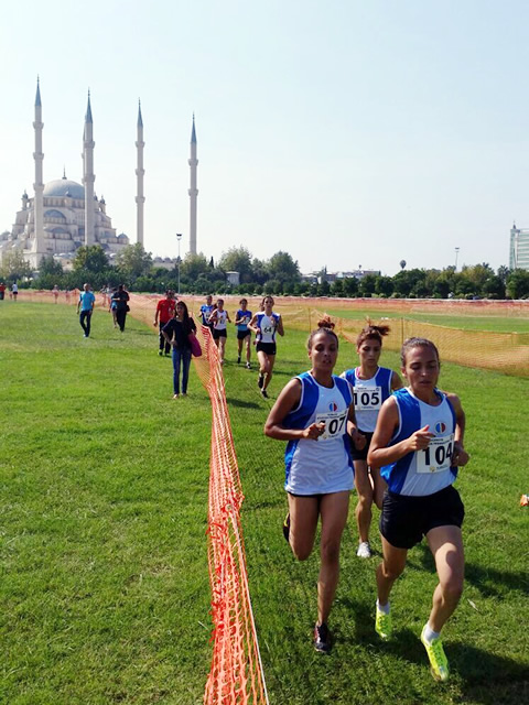 Atletizm Federasyonunun 2015 faaliyet takviminde yer alan Kulpler Turkcell Kros Liginin 1. Kademesi Adana'da gerekletirildi.