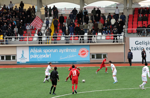 Spor Toto 3.lig 2.Grup'ta mcadele eden skdar temsilcisimiz Beylerbeyispor, deplasmanda Sancaktepe Belediyespor ile karlat.