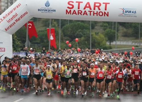 33. Avrasya Maratonu'na yal havaya ramen stanbullular youn ilgi gsterdi