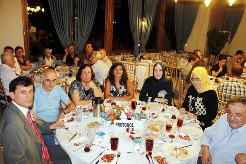 skdar Aznlk Cemaatlerinin temsilcileri iftar programnda bir araya geldi