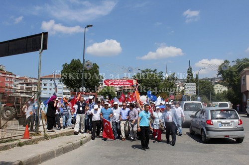 skdar ''Milli radeye Sayg'' iin yollara dt