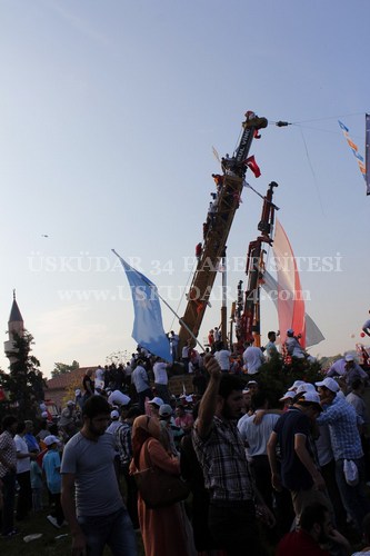 skdar ''Milli radeye Sayg'' iin yollara dt