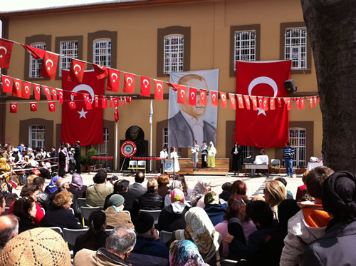 engelky lkretim Okulu Muhteem 23 Nisan Kutlamas