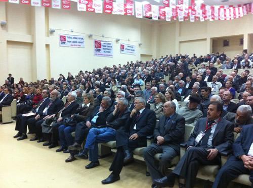 CHP skdar le Bakanl 9. Olaan Genel Kongresi Haydarpaa Lisesi Kongre Salonu