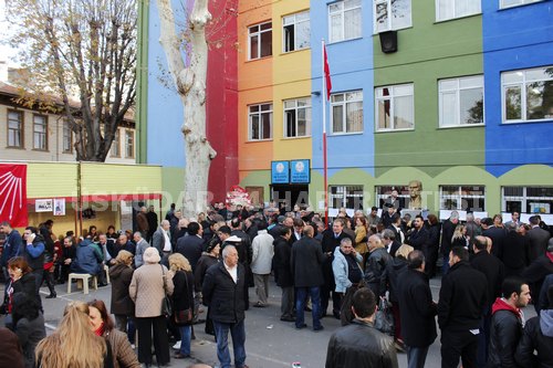 CHP 1987'den sonra ilk defa eilim yoklamas yapt