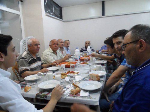 Cide Souksu Dernei geleneksel ramazan ay iftar yapld