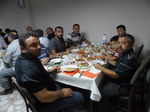 Cide Souksu Dernei geleneksel ramazan ay iftar yapld