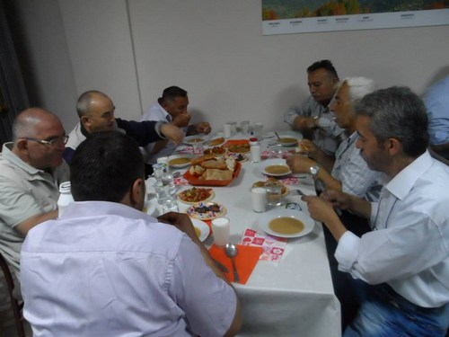 Cide Souksu Dernei geleneksel ramazan ay iftar yapld