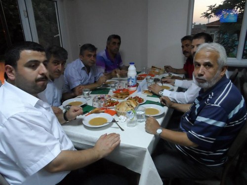 Cide Souksu Dernei geleneksel ramazan ay iftar yapld