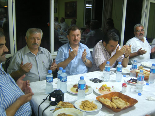 Cide Souksulular iftarda bir araya geldi