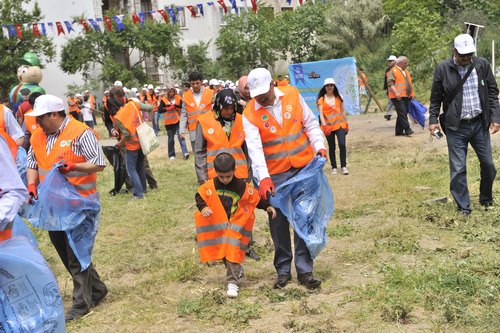 Dnya evre Gnllleri skdar Kuzguncuk Bostan'nda Bir Araya Geldi