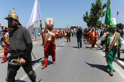 Dnya Okcular skdar'da Bulutu