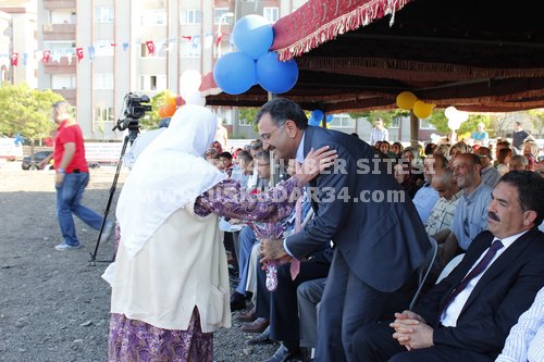 Kandilli mam Hatip Lisesi'nin Temeli Atma Treni