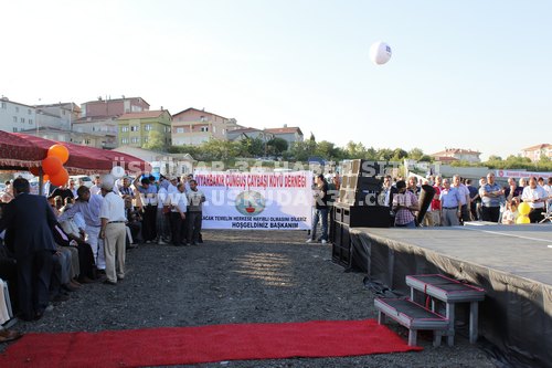 Kandilli mam Hatip Lisesi'nin Temeli Atma Treni