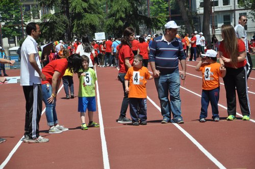 9. zel Sporcular Atletizm Yarmalar balad