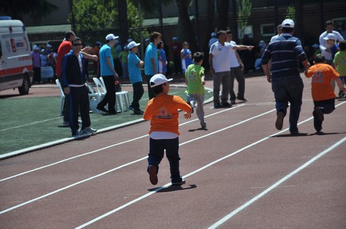 9. zel Sporcular Atletizm Yarmalar balad