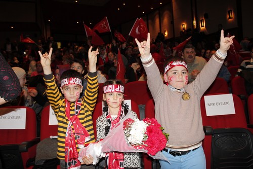 MHP Genel Bakan Devlet Baheli, skdar'da dzenlenen Meclis yesi tantm programna katld