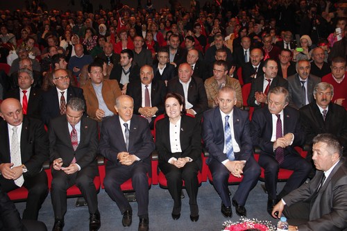 MHP Genel Bakan Devlet Baheli, skdar'da dzenlenen Meclis yesi tantm programna katld