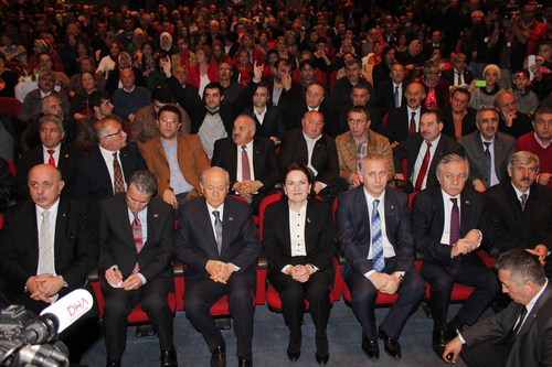 MHP Genel Bakan Devlet Baheli, skdar'da dzenlenen Meclis yesi tantm programna katld