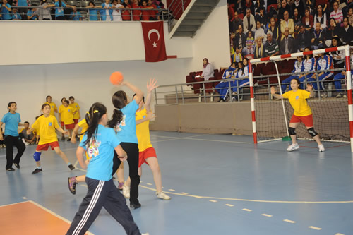 Spor Oyunlar skdar'da balad