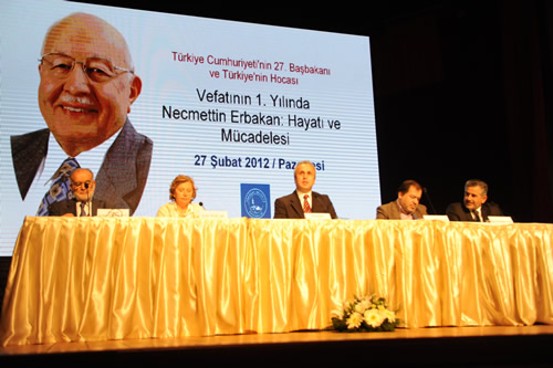 ''Trkiye'nin Hocas'' Necmettin Erbakan'a skdar'da vefa gecesi