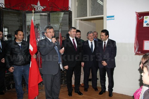 Hilmi Trkmen engelky lkokulu bayrak trenine katld