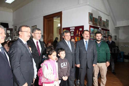 Hilmi Trkmen engelky lkokulu bayrak trenine katld