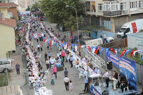 nalan Mahallesi sokak iftar