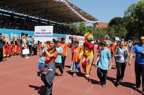 8. Ulusal zel Sporcular Atletizm enlii al treni