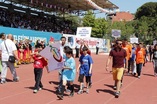 8. Ulusal zel Sporcular Atletizm enlii al treni