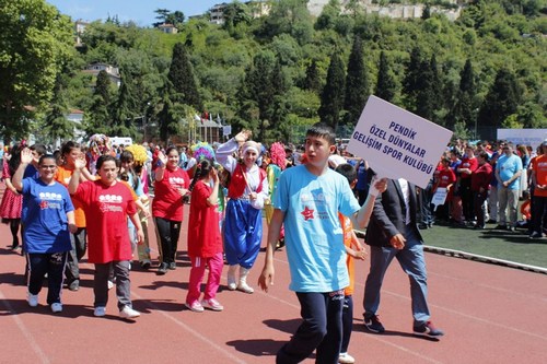 8. Ulusal zel Sporcular Atletizm enlii al treni