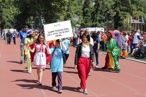 8. Ulusal zel Sporcular Atletizm enlii al treni