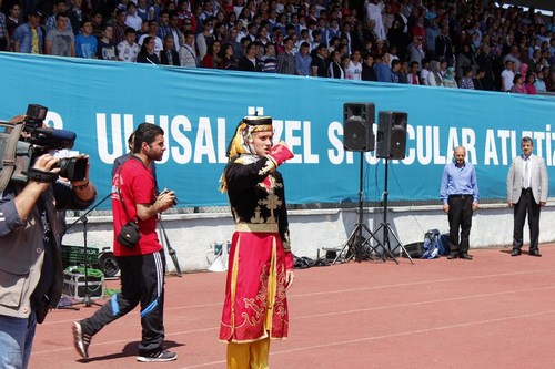 8. Ulusal zel Sporcular Atletizm enlii al treni