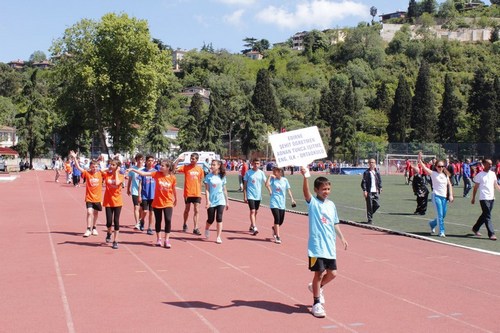 8. Ulusal zel Sporcular Atletizm enlii al treni