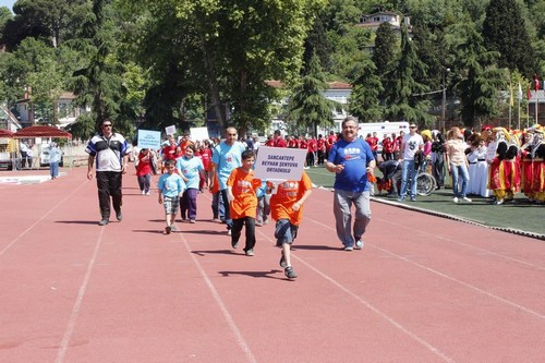 8. Ulusal zel Sporcular Atletizm enlii al treni