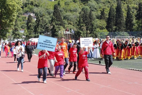 8. Ulusal zel Sporcular Atletizm enlii al treni