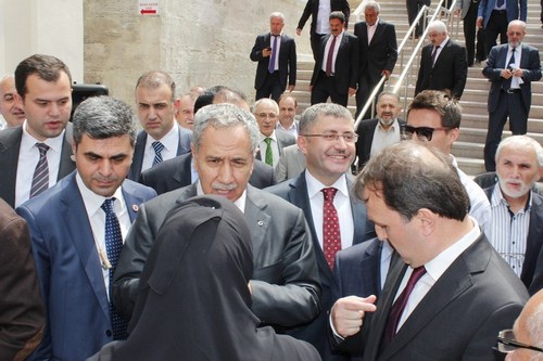 skdar Aziz Mahmut Hdayi Camii restore edilerek yeniden ibadete ald