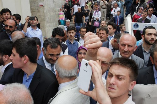 skdar Aziz Mahmut Hdayi Camii restore edilerek yeniden ibadete ald