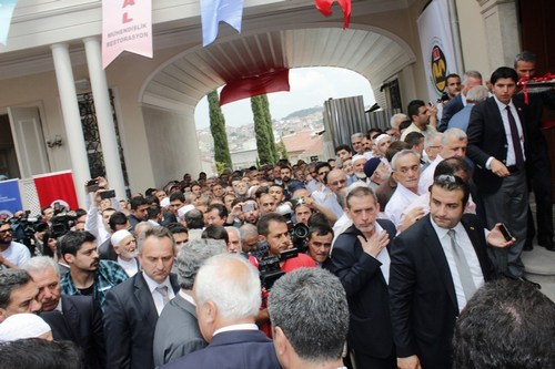 skdar Aziz Mahmut Hdayi Camii restore edilerek yeniden ibadete ald