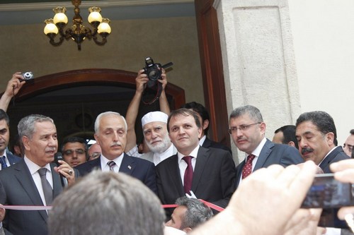 skdar Aziz Mahmut Hdayi Camii restore edilerek yeniden ibadete ald