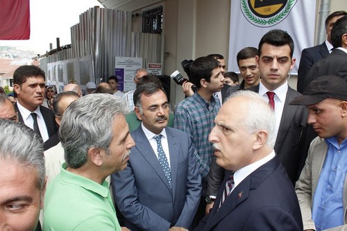 skdar Aziz Mahmut Hdayi Camii restore edilerek yeniden ibadete ald