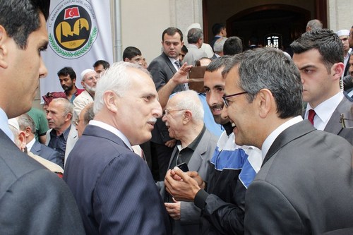 skdar Aziz Mahmut Hdayi Camii restore edilerek yeniden ibadete ald