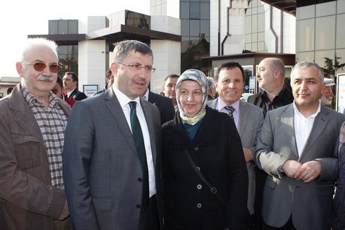 skdar Belediye Bakan Hilmi Trkmen, mazbatasn ald