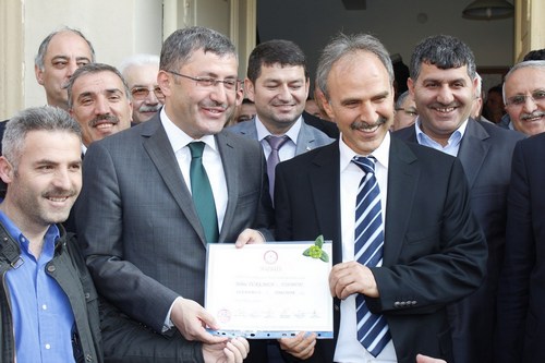 skdar Belediye Bakan Hilmi Trkmen, mazbatasn ald