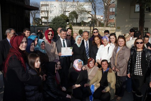 skdar Belediye Bakan Hilmi Trkmen, mazbatasn ald