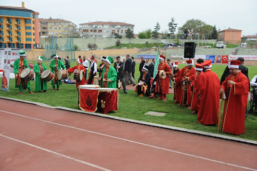 skdar Belediyesi 5. zel Sporcular Atletizm enlikleri