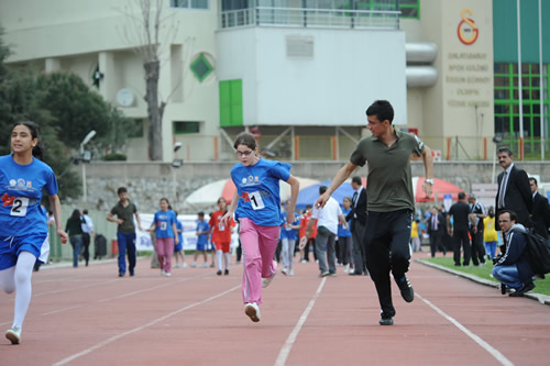 skdar Belediyesi 5. zel Sporcular Atletizm enlikleri