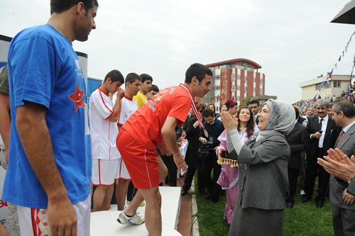 skdar Belediyesi 5. zel Sporcular Atletizm enlikleri